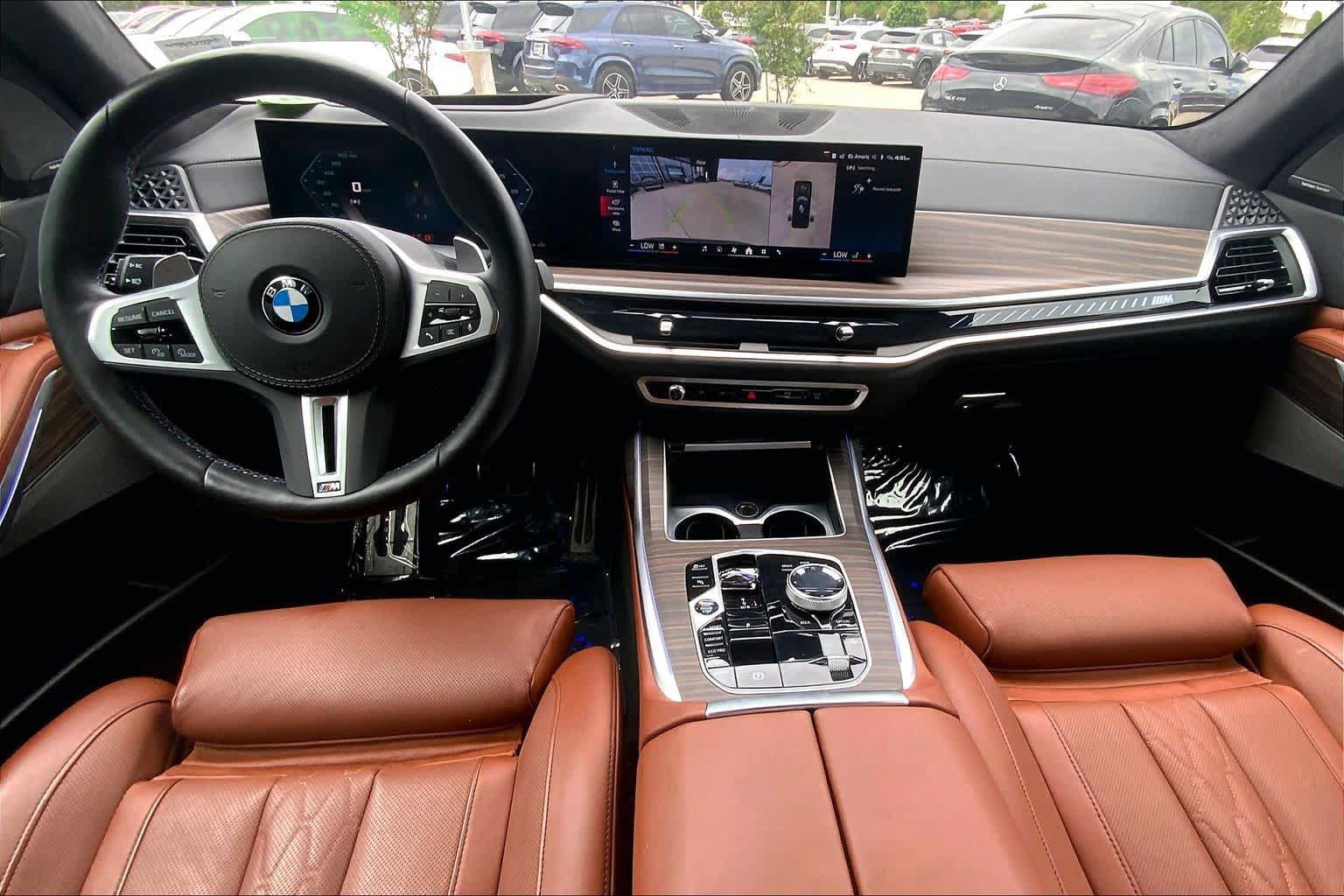 Used 2025 BMW X7 M60i AWD/4WD image 27