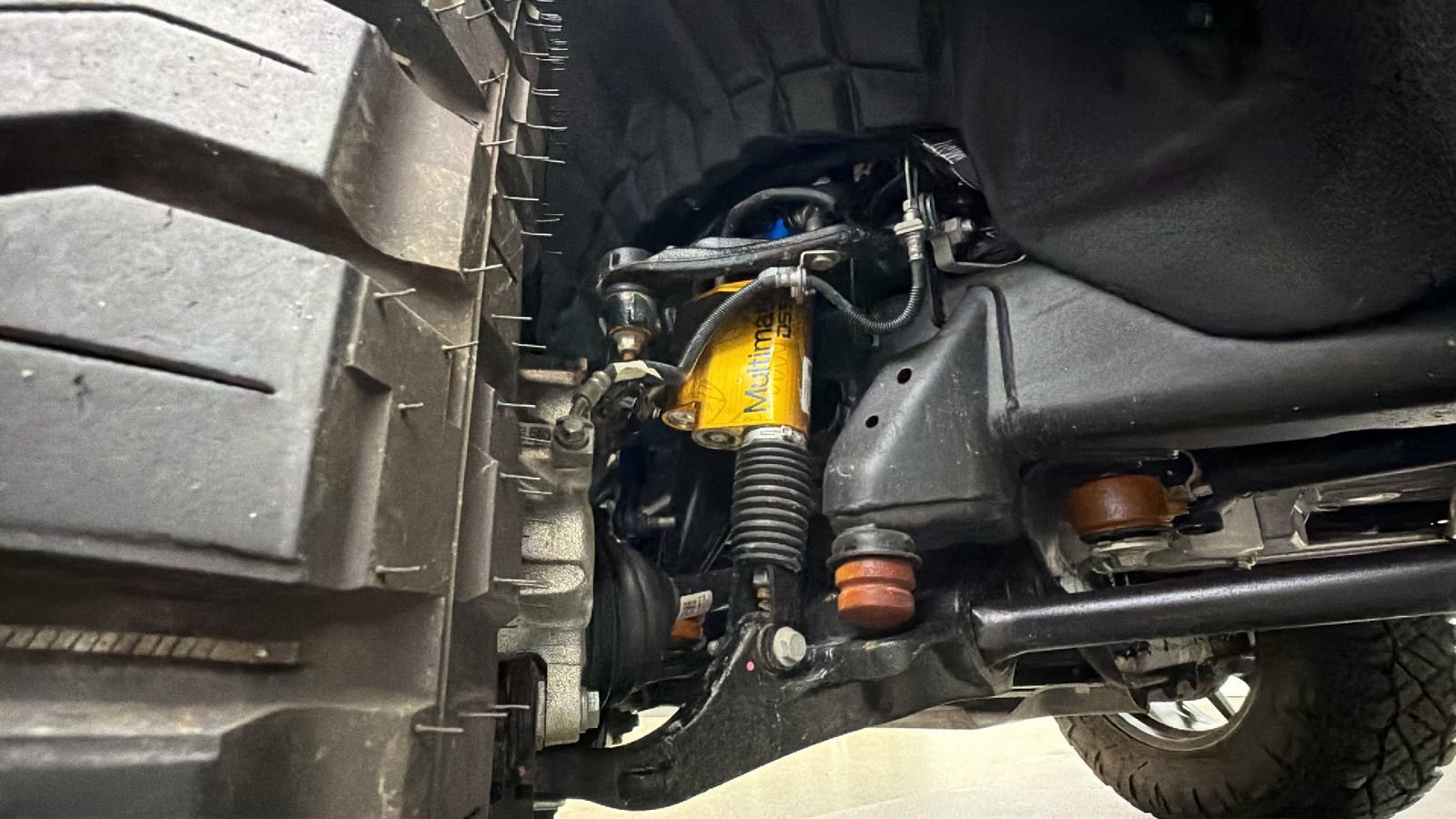 Used 2025 GMC Sierra 2500 AT4X AWD/4WD image 16