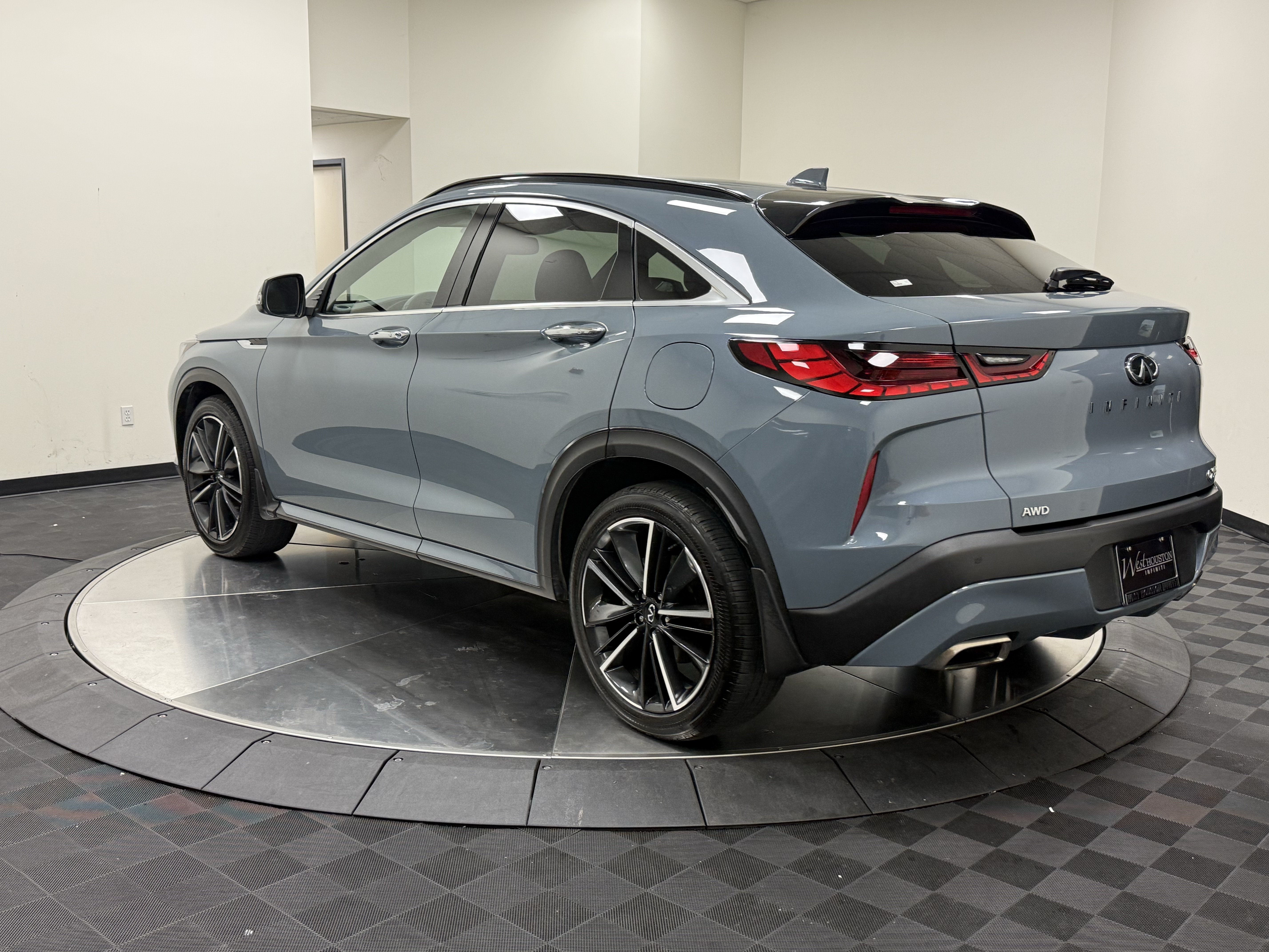 Certified 2023 INFINITI QX55 Luxe w/ Cargo Package AWD/4WD image 5