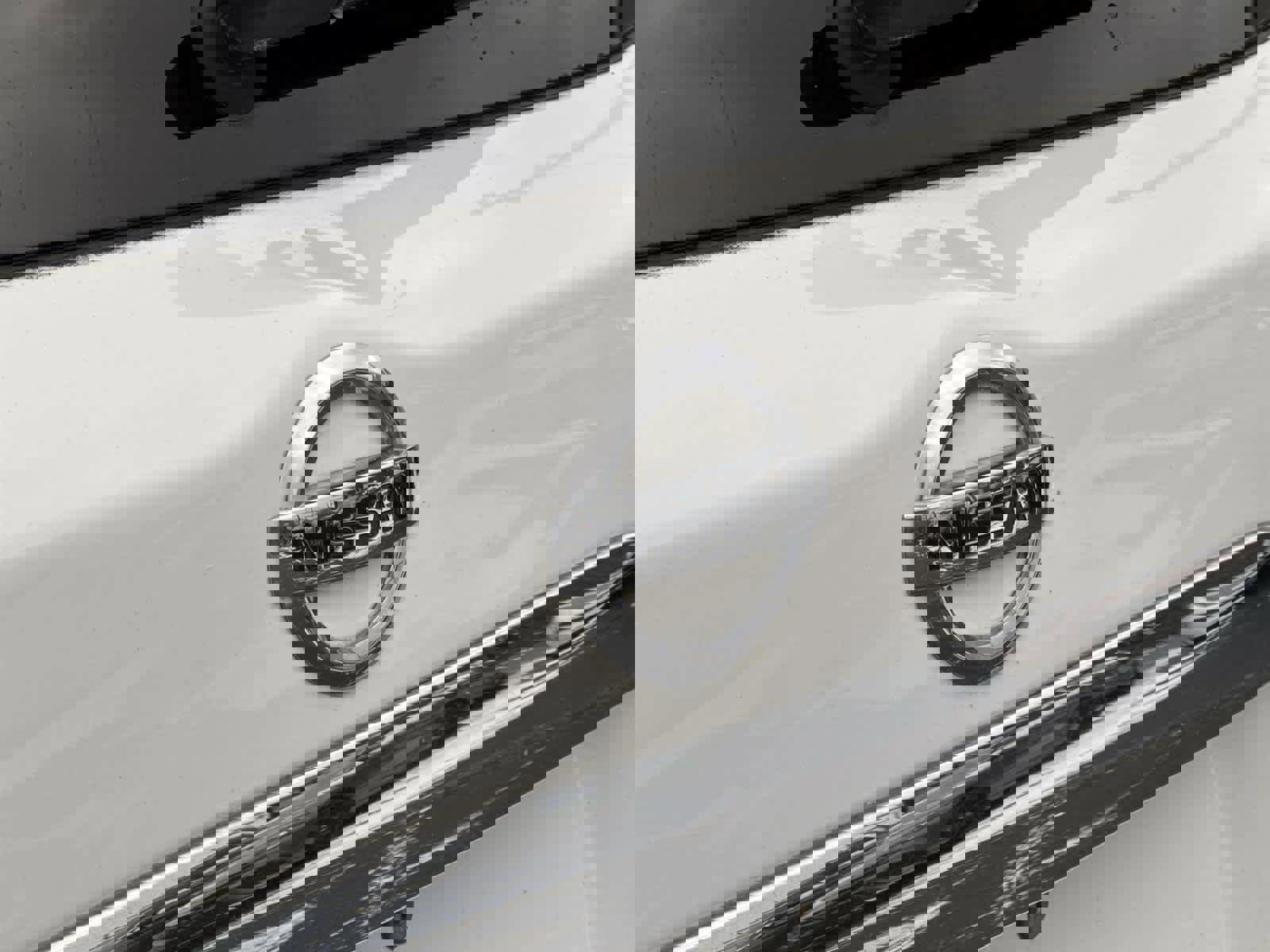 Used 2017 Nissan Pathfinder SV image 10