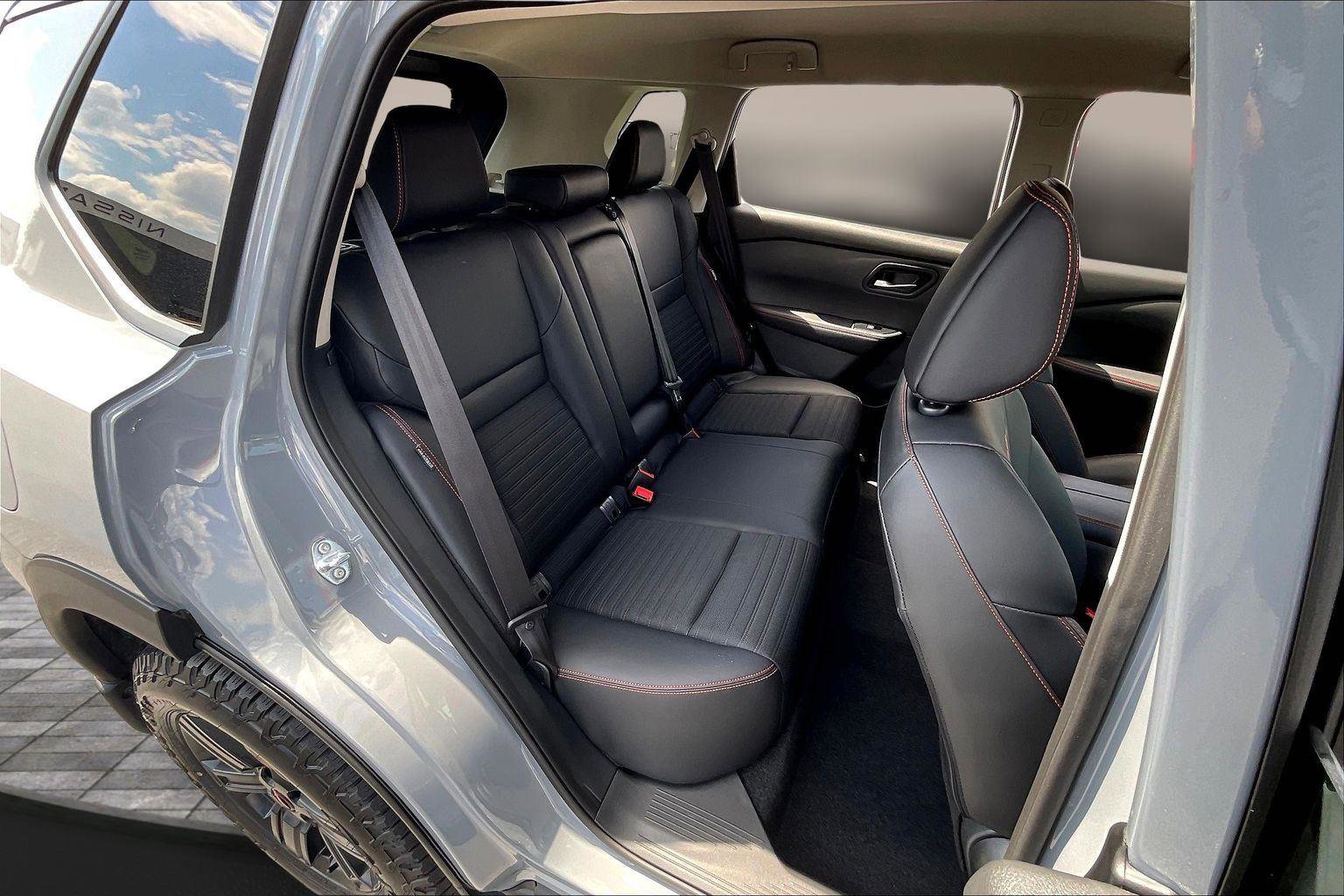 New 2026 Nissan Rogue SV image 10