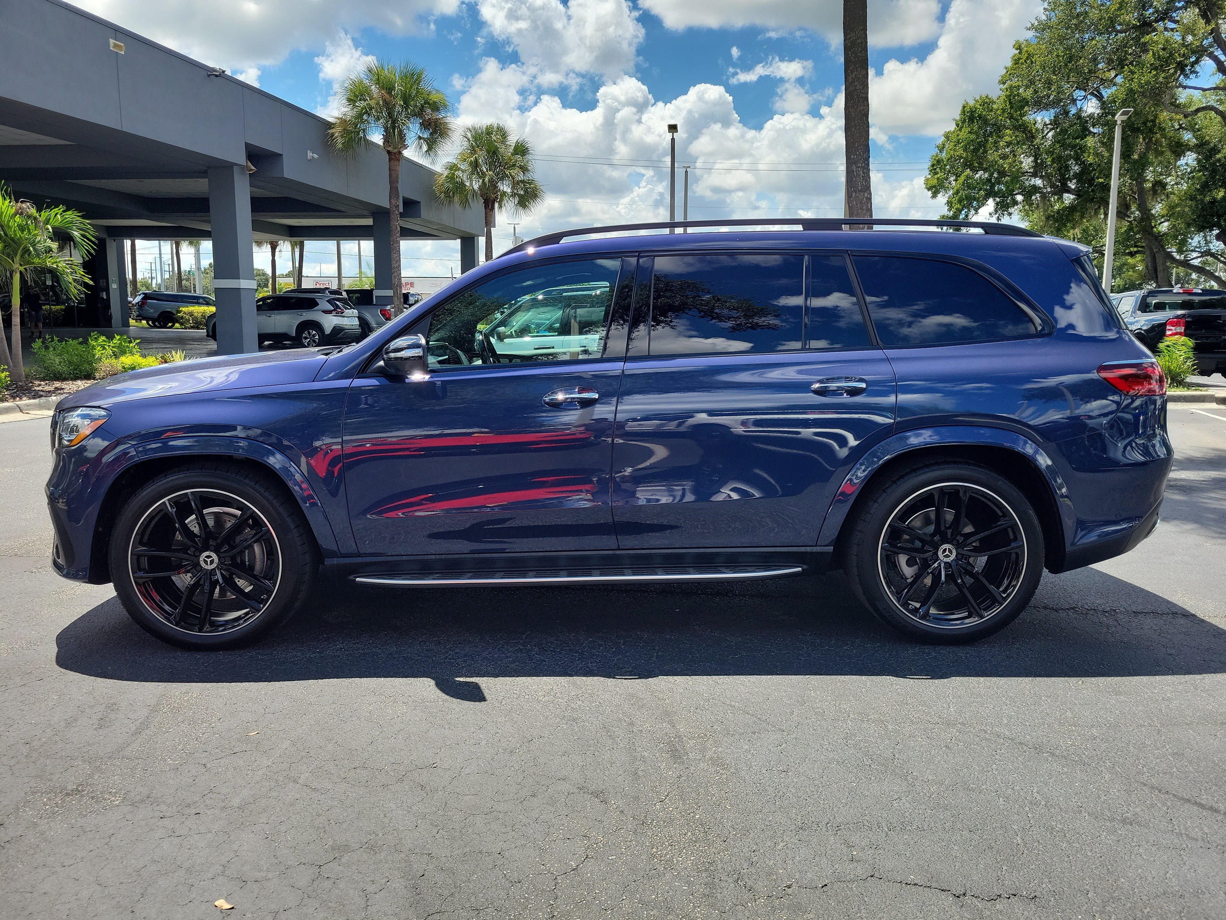 Used 2026 Mercedes-Benz GLS 580 4MATIC image 6