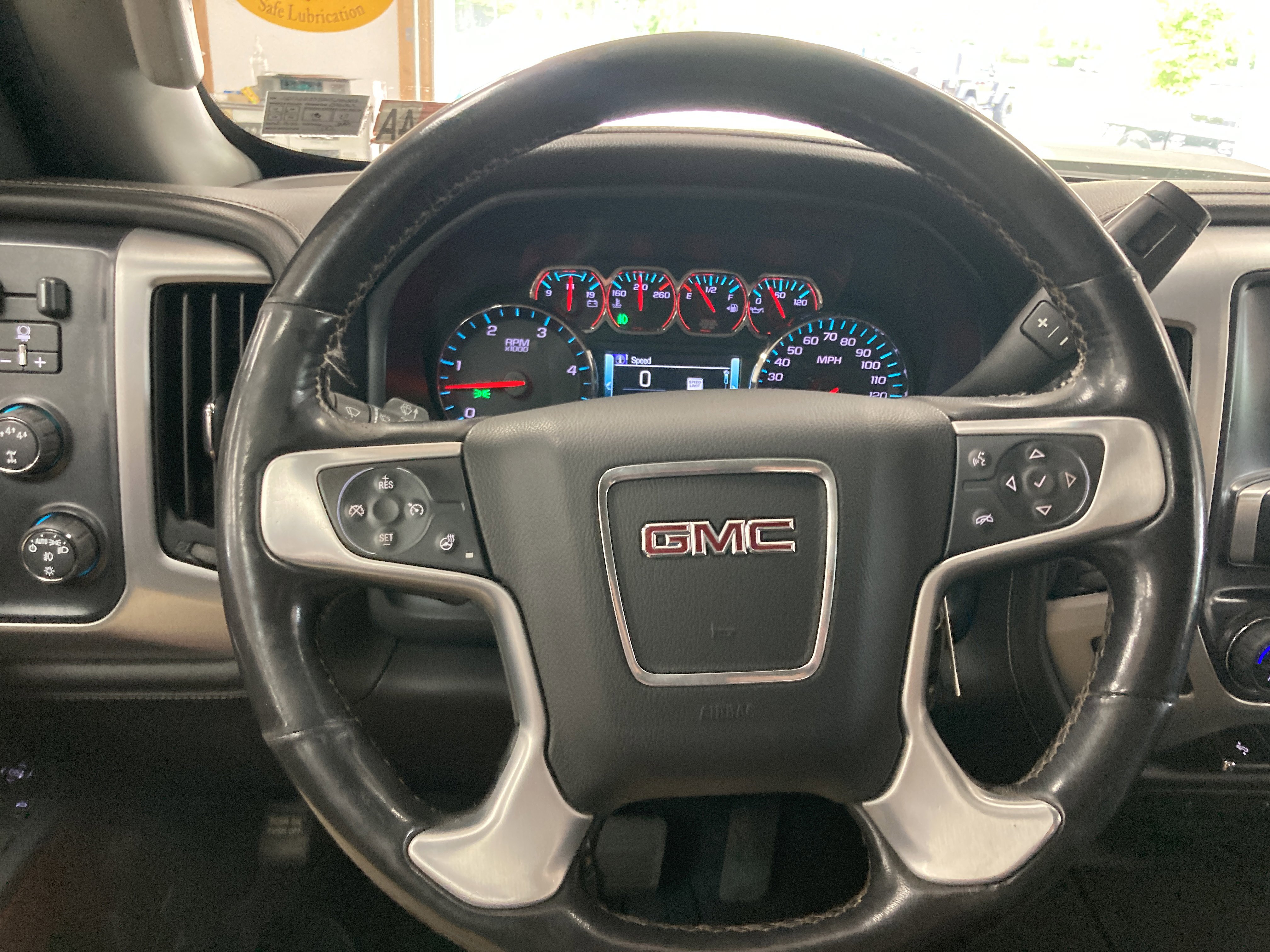 Used 2019 GMC Sierra 2500 SLT w/ Duramax Plus Package AWD/4WD image 25