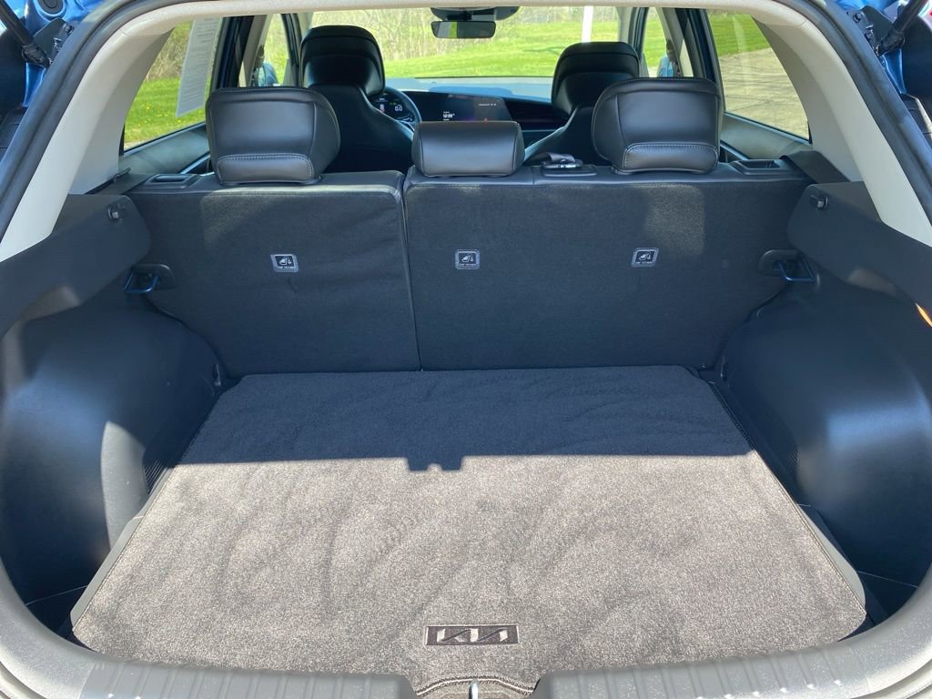 Certified 2024 Kia Niro EX image 16