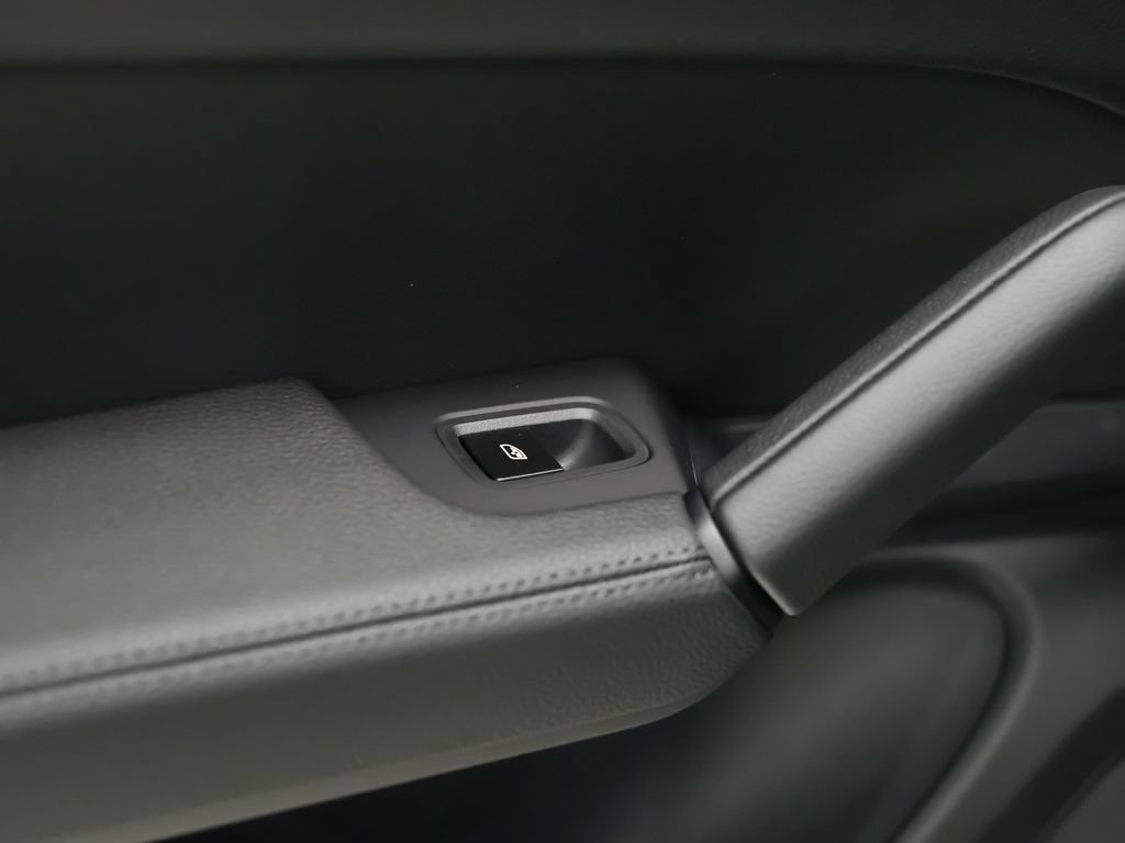 New 2026 Porsche Cayenne AWD/4WD image 16