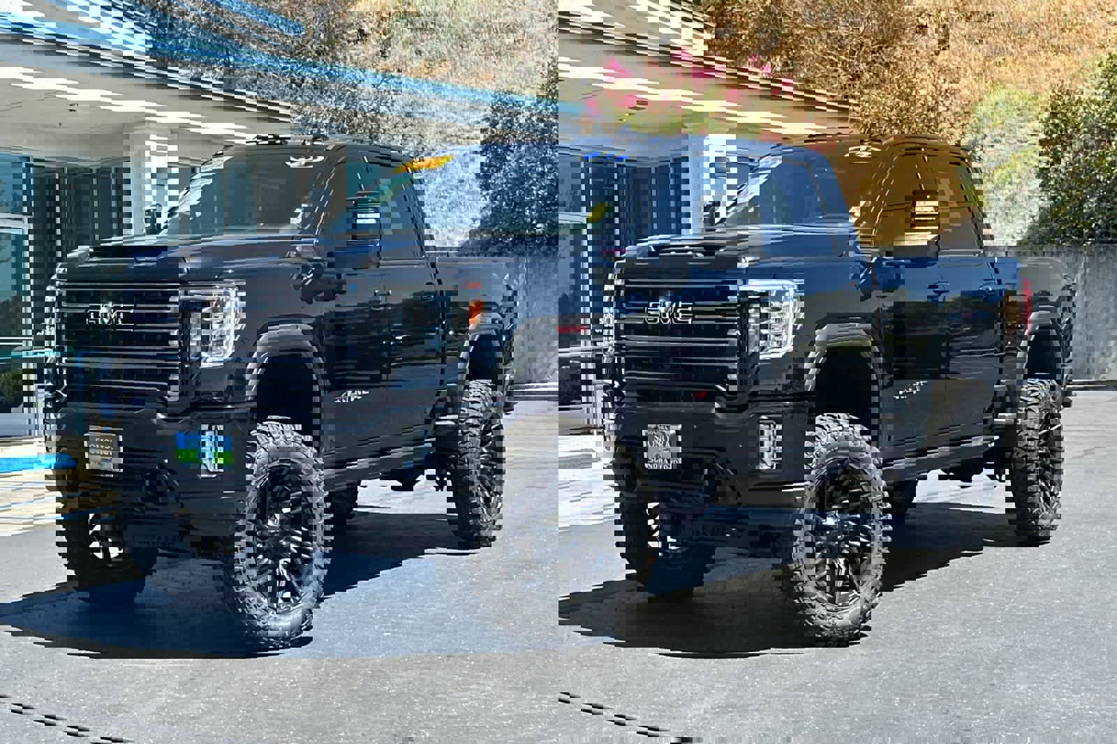 Used 2023 GMC Sierra 3500 AT4 w/ AT4 Premium Plus Package image 8