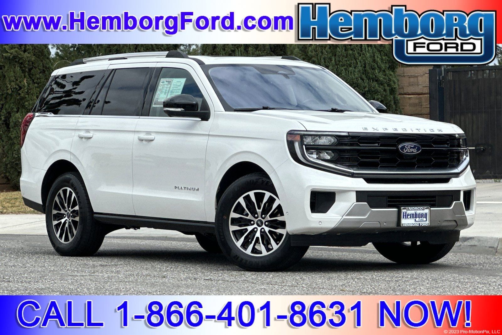 Used 2025 Ford Expedition Platinum AWD/4WD image 1