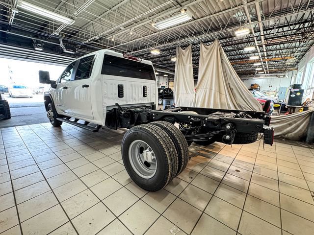 New 2026 GMC Sierra 3500 Pro w/ Convenience Package image 8