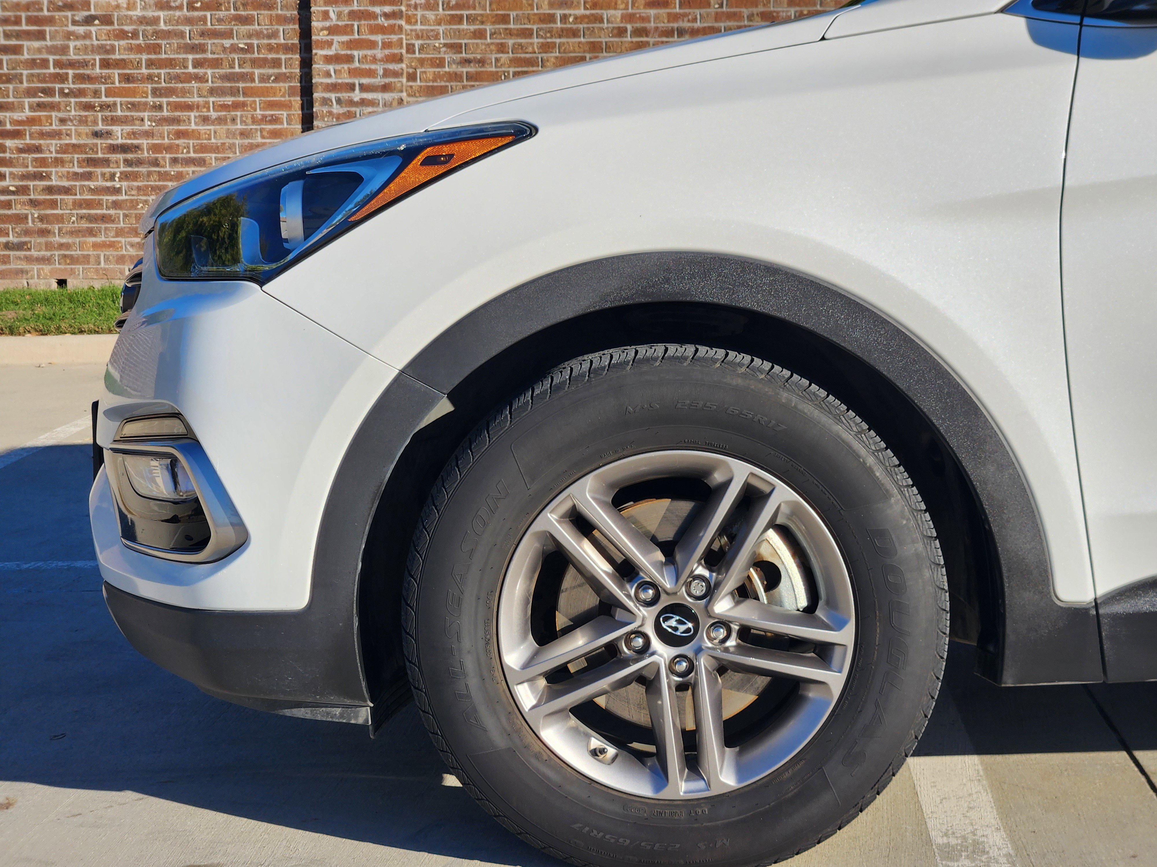 Used 2017 Hyundai Santa Fe Sport image 10