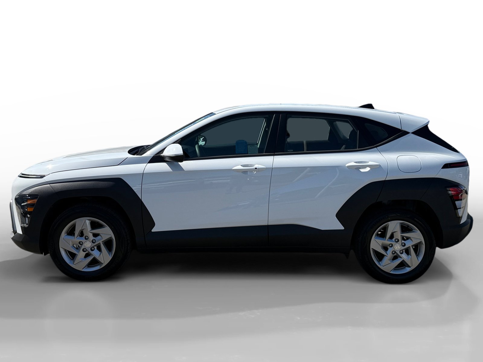Certified 2026 Hyundai Kona SE FWD image 2