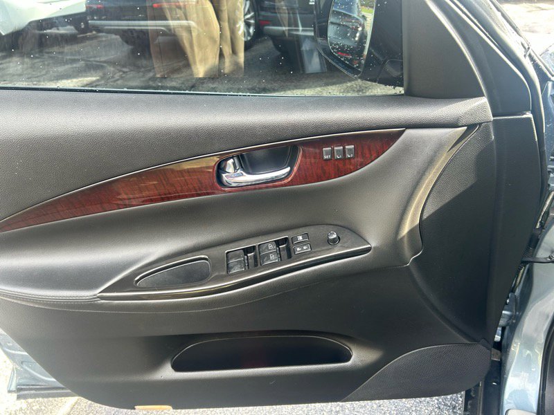 Used 2016 INFINITI QX50 2WD w/ Premium Plus Package image 7