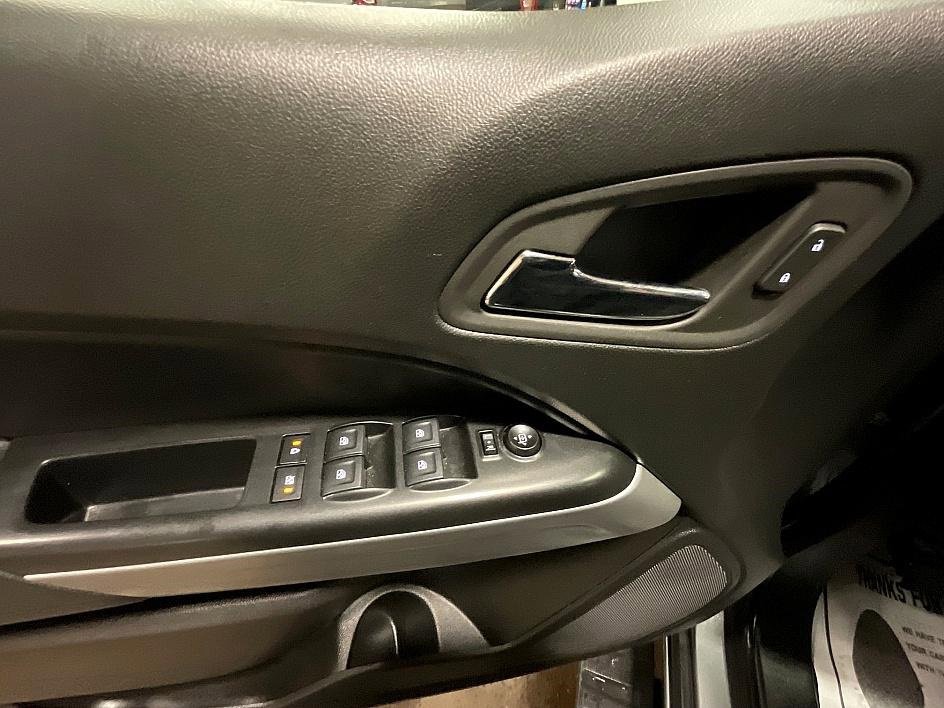 Used 2022 Chevrolet Colorado LT w/ LT Convenience Package image 28