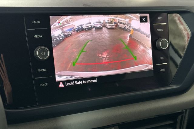 Certified 2022 Volkswagen Taos SE image 24