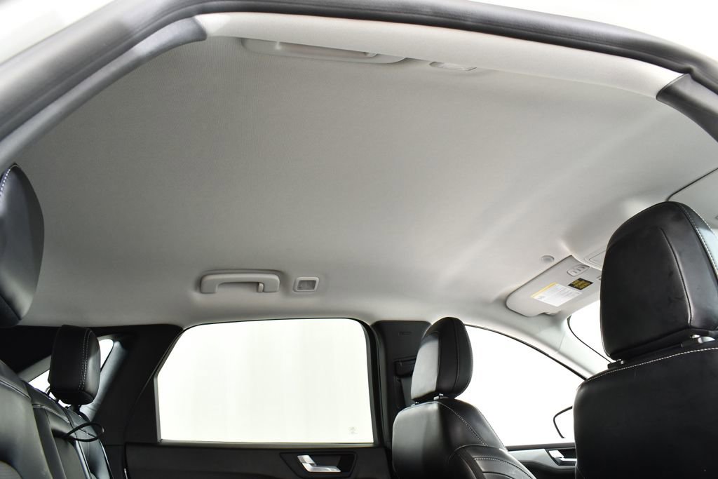 Used 2023 Ford Escape Platinum image 18