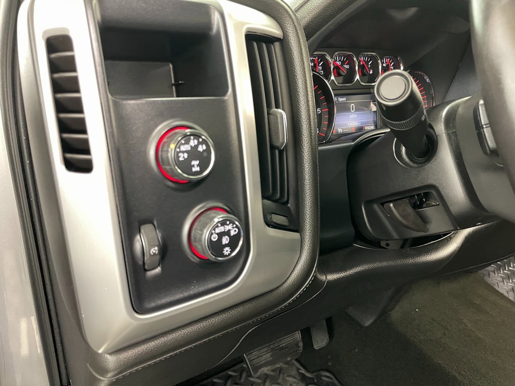 Used 2015 GMC Sierra 1500 SLE w/ SLE Value Package image 23