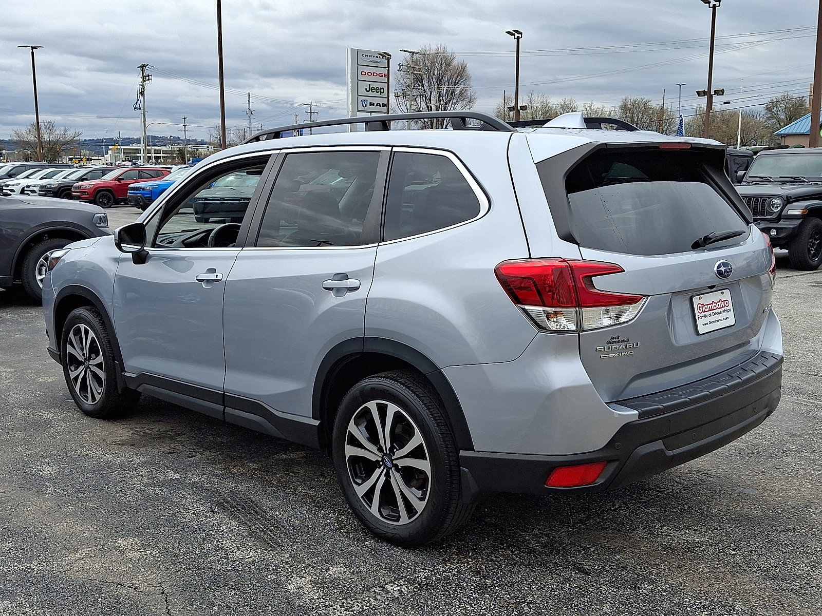 Used 2023 Subaru Forester Limited image 6