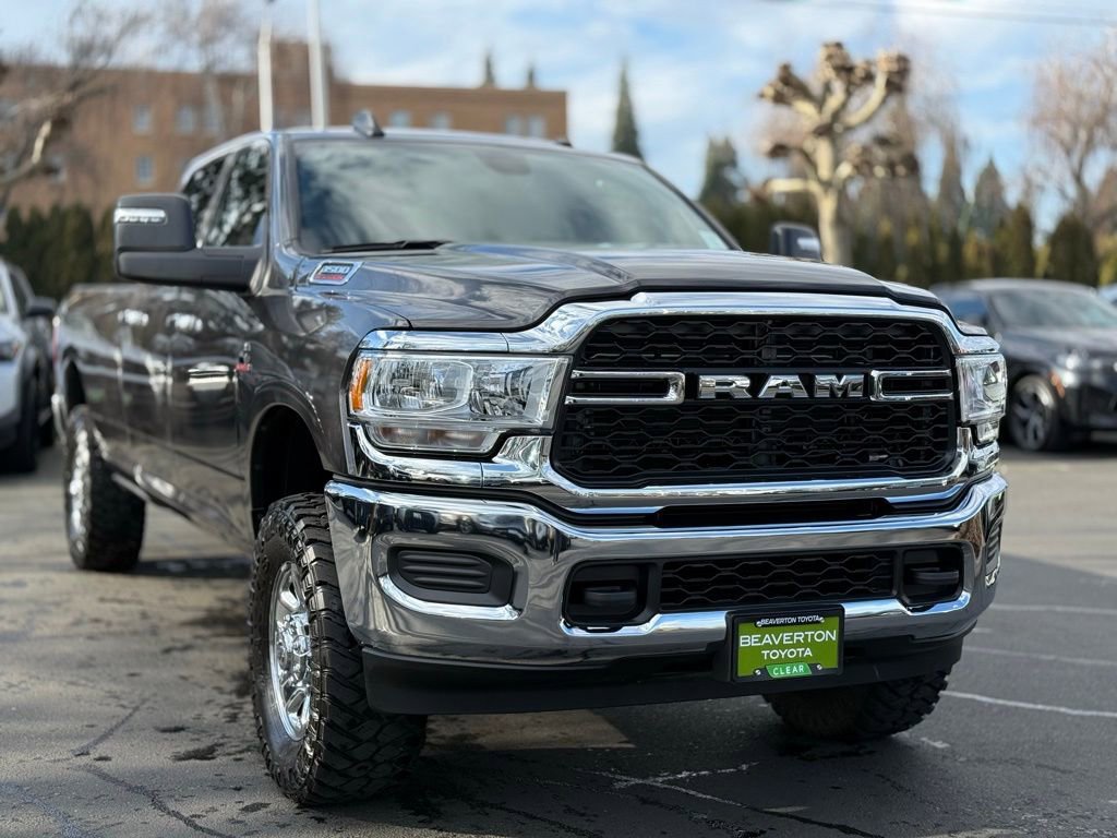 Used 2024 RAM 3500 Tradesman w/ Chrome Appearance Group image 7