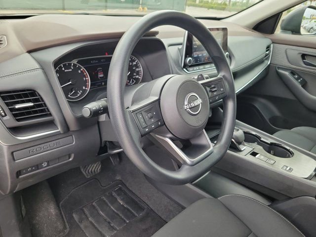 Certified 2023 Nissan Rogue S image 21