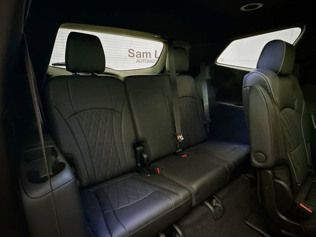 Used 2023 Buick Enclave Avenir image 29