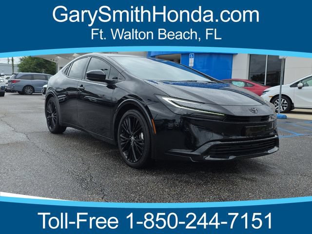 Used 2025 Toyota Prius FWD image 1