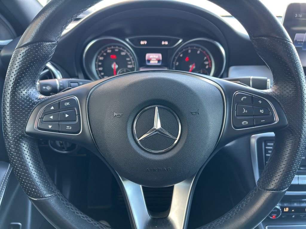 Used 2019 Mercedes-Benz GLA 250 4MATIC image 49