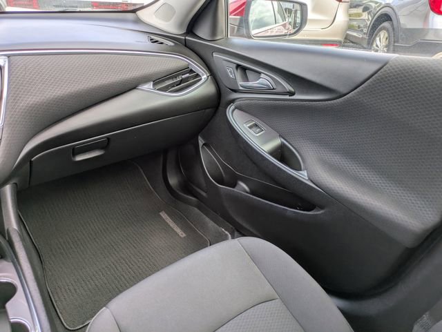 Used 2021 Chevrolet Malibu LT FWD image 16
