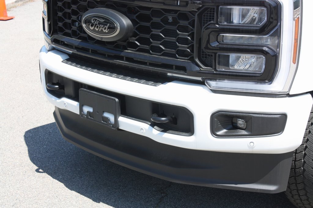 New 2025 Ford F350 Lariat w/ Lariat Ultimate Package image 8