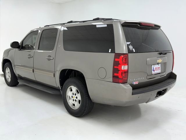 Used 2011 Chevrolet Suburban LT image 18
