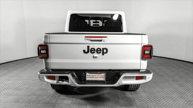 Used 2023 Jeep Gladiator Overland AWD/4WD image 7