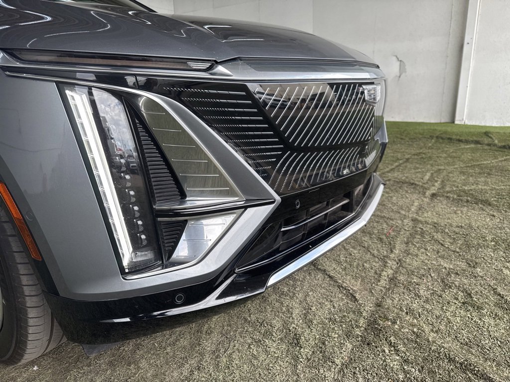 Used 2023 Cadillac Lyriq 2WD image 14