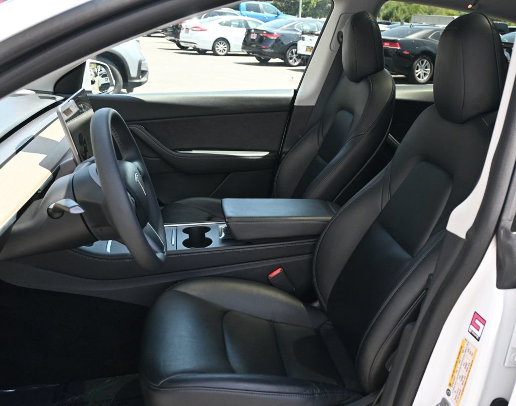 Used 2021 Tesla Model Y Long Range AWD/4WD image 13
