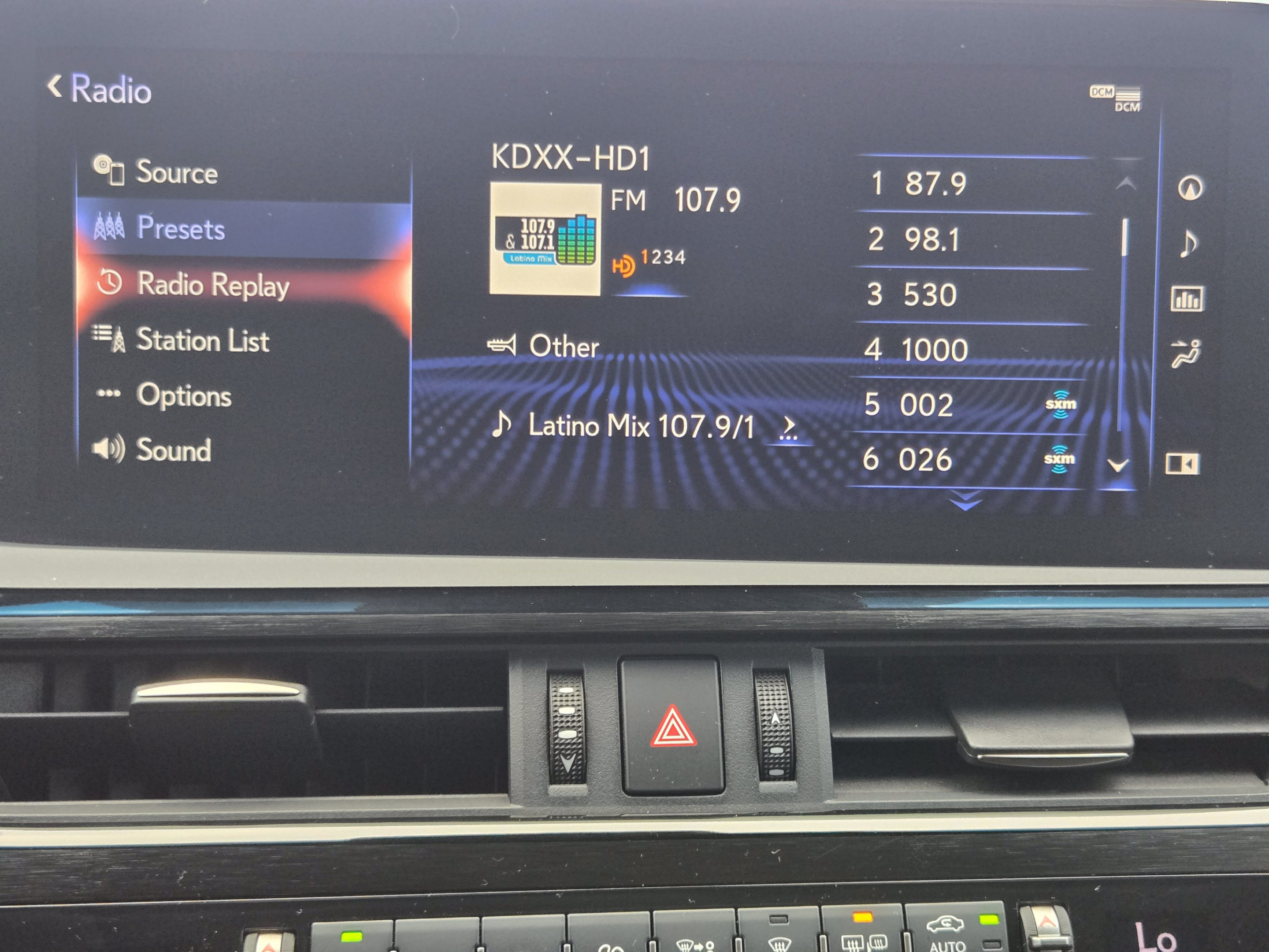 Used 2022 Lexus ES 350 w/ Premium Package FWD image 13