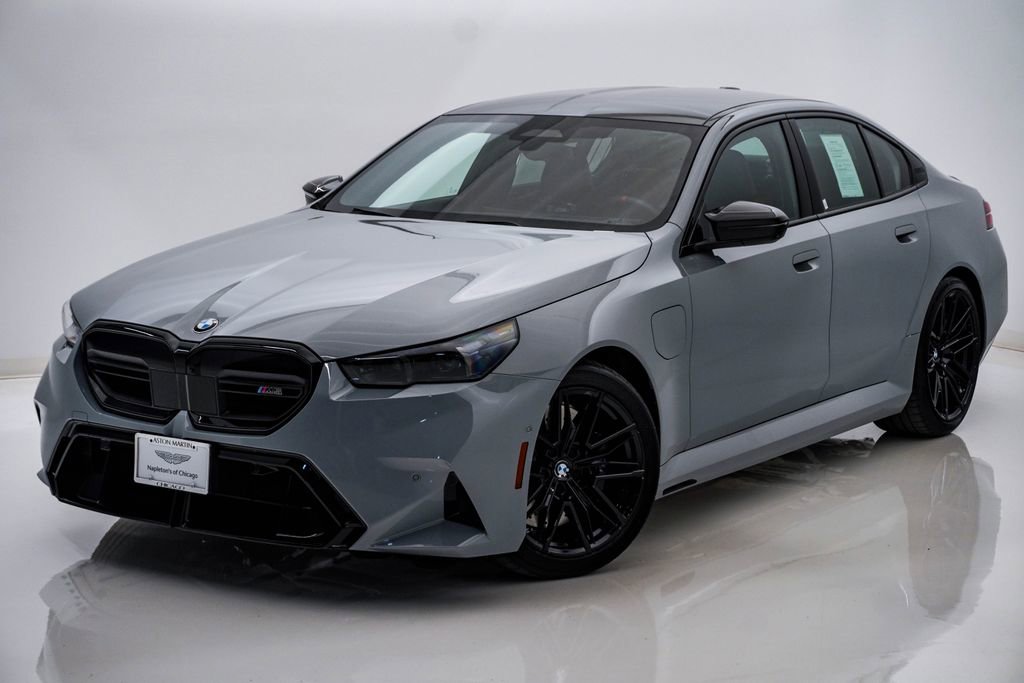 Used 2025 BMW M5 AWD/4WD image 3
