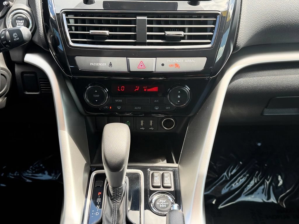 Used 2025 Mitsubishi Eclipse Cross LE AWD/4WD image 24