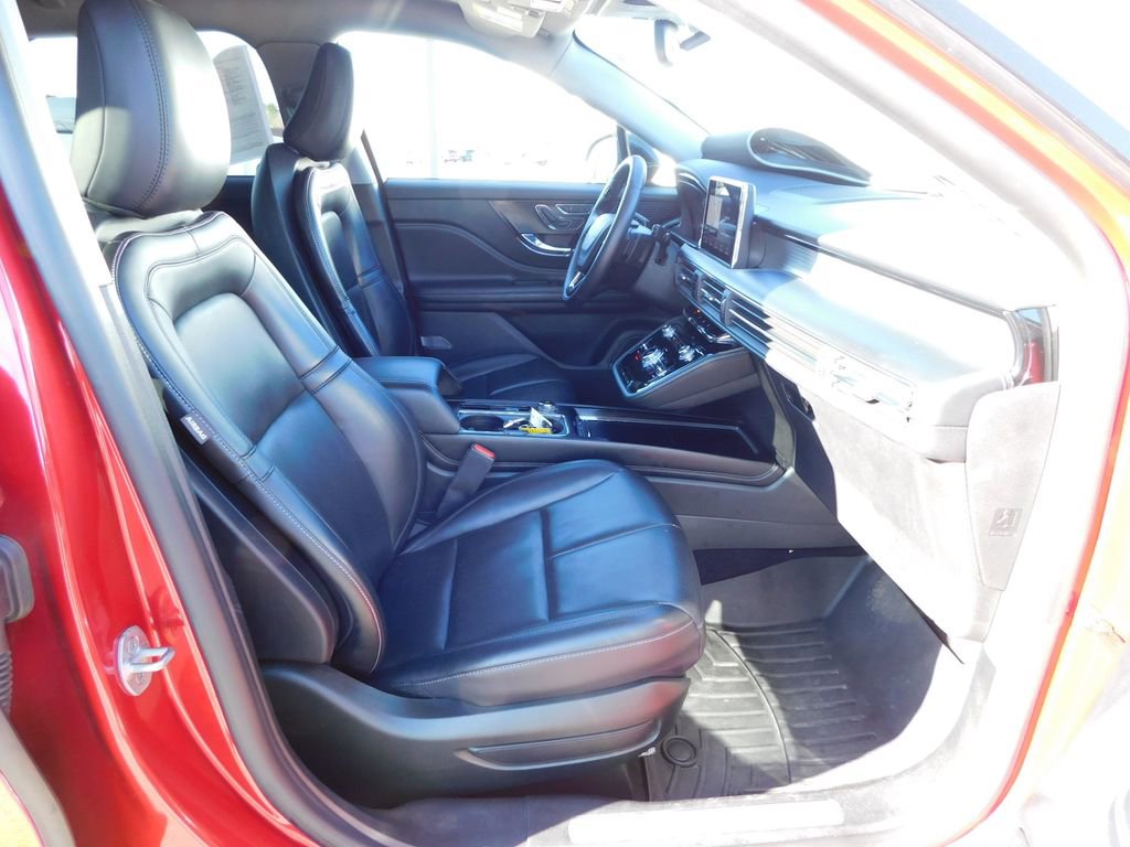 Used 2022 Lincoln Corsair AWD w/ Equipment Group 101A image 16