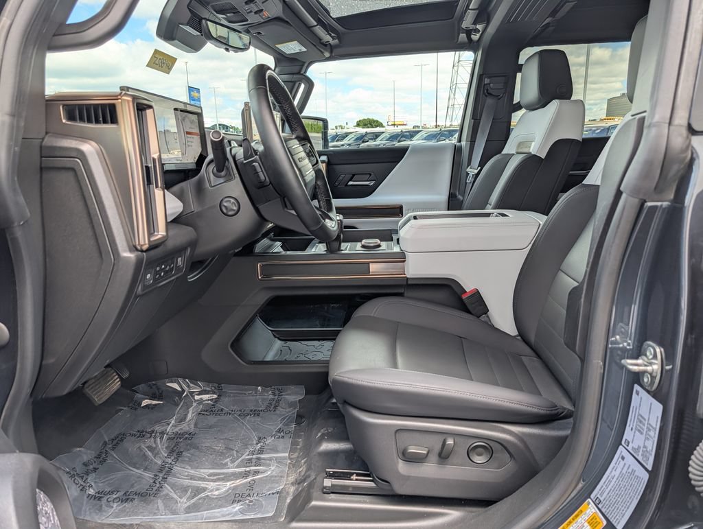 Used 2025 GMC Hummer EV 3X AWD/4WD image 14