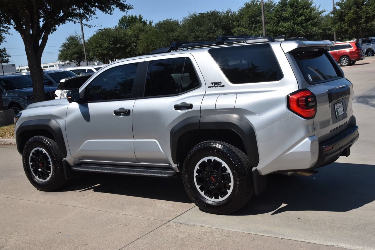 Used 2025 Toyota 4Runner TRD Off-Road Premium w/ Tow Technology Package AWD/4WD image 11