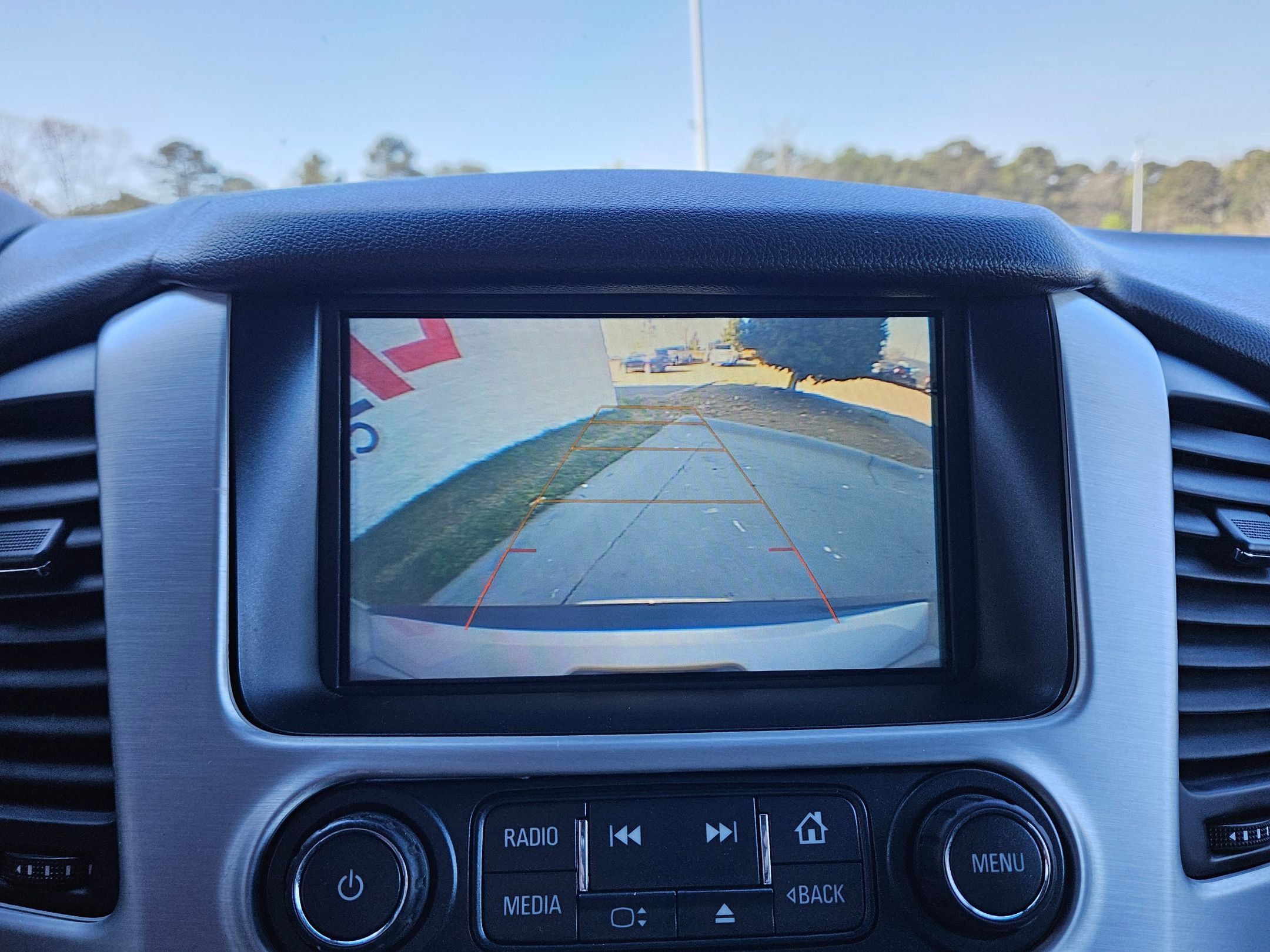 Used 2019 GMC Yukon SLE w/ SLE Value Package image 32