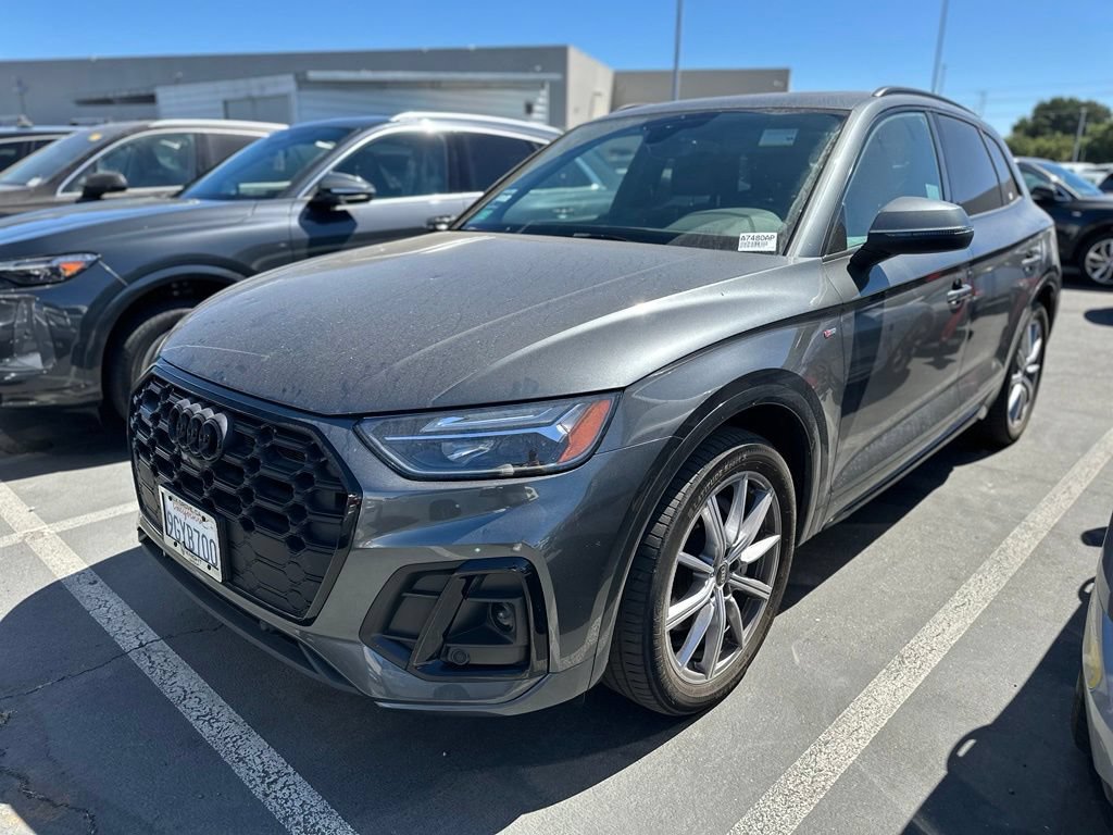 Used 2023 Audi Q5 e Premium Plus w/ Premium Plus Package AWD/4WD image 3