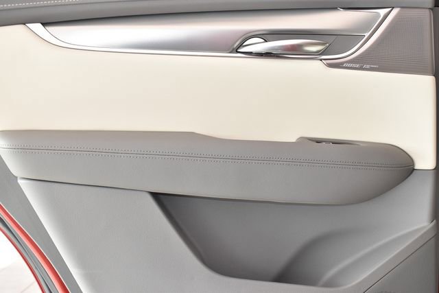 Used 2022 Cadillac XT5 Premium Luxury w/ LPO, Floor Liner Package image 18