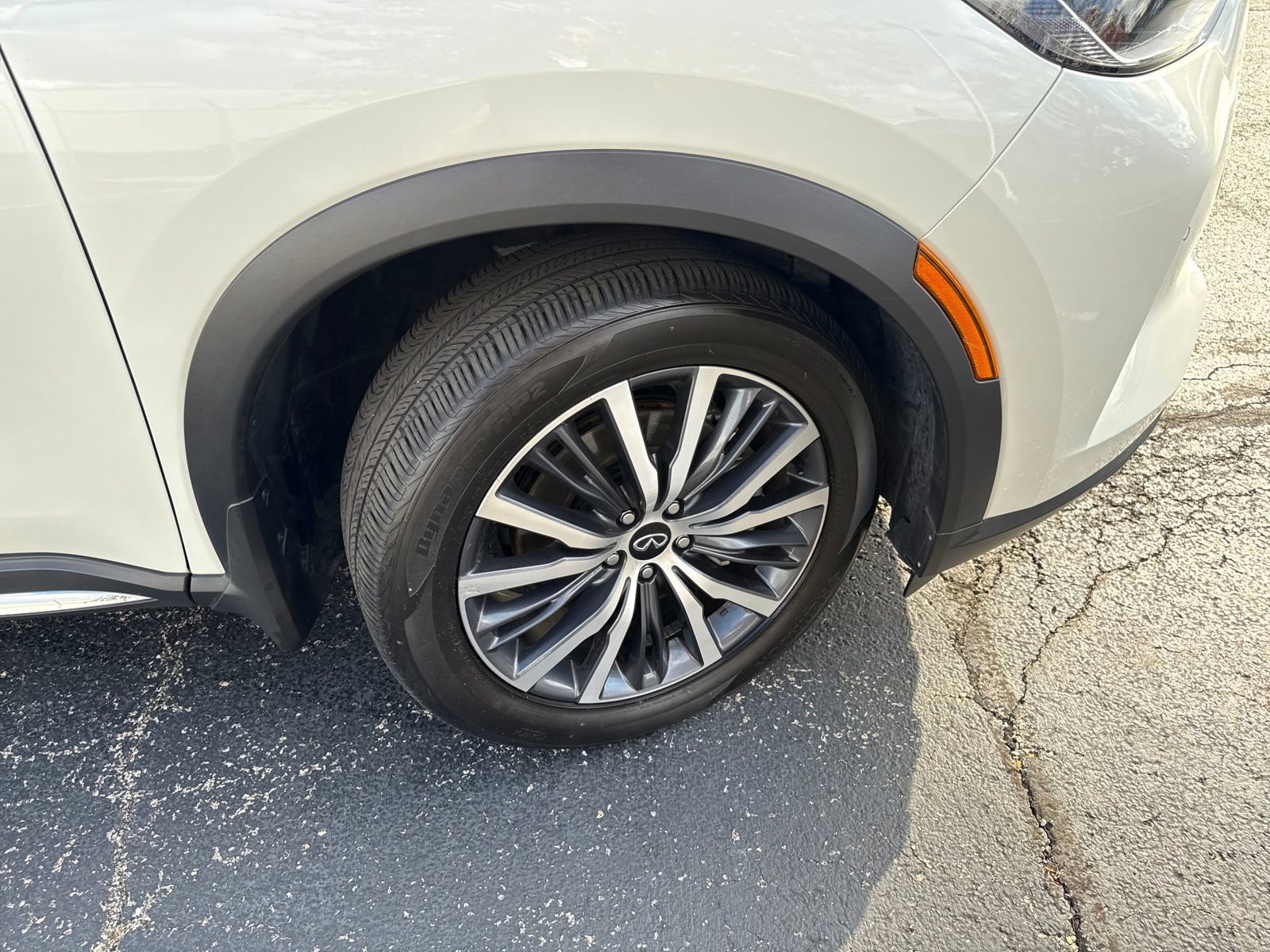 Certified 2025 INFINITI QX60 Sensory image 42