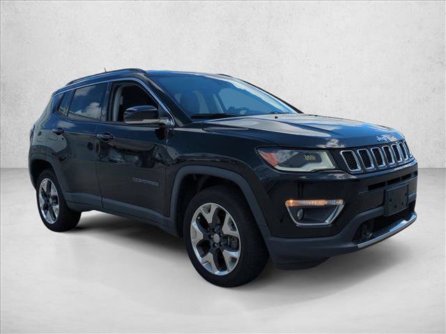 Used 2018 Jeep Compass Limited w/ Navigation Group AWD/4WD image 3