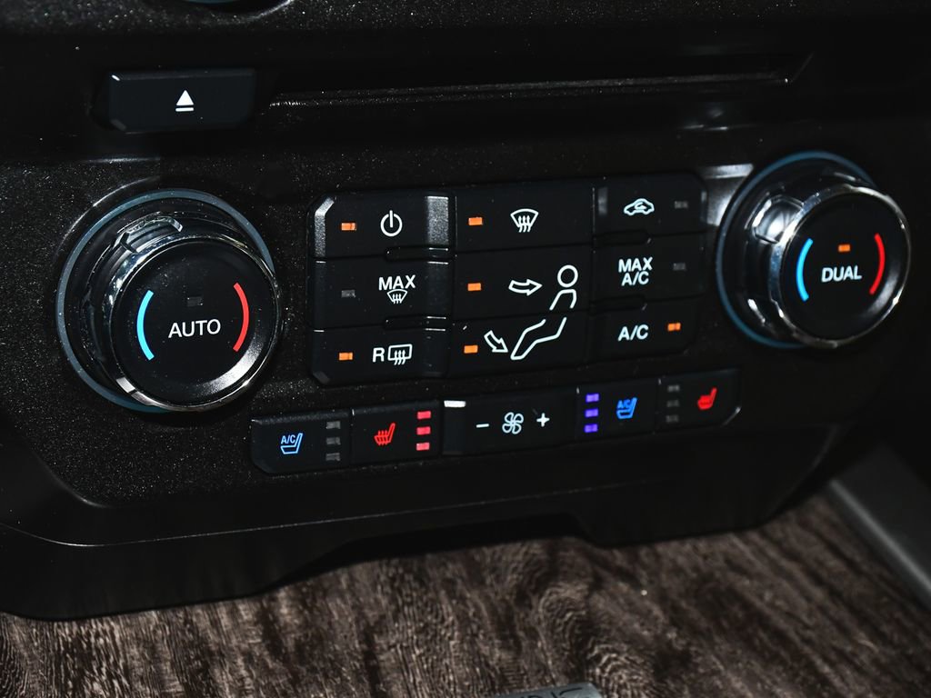 Used 2017 Ford F350 Lariat w/ Lariat Ultimate Package image 30