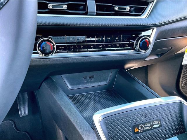 New 2026 Chevrolet Equinox LT w/ Convenience Package II FWD image 23
