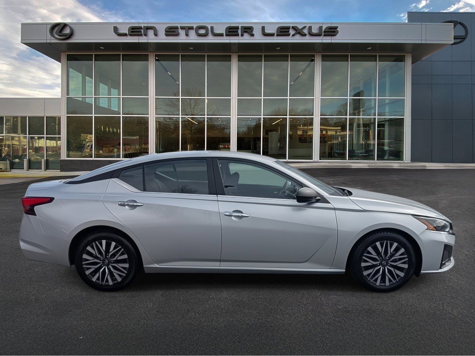 Used 2024 Nissan Altima 2.5 SV video 2