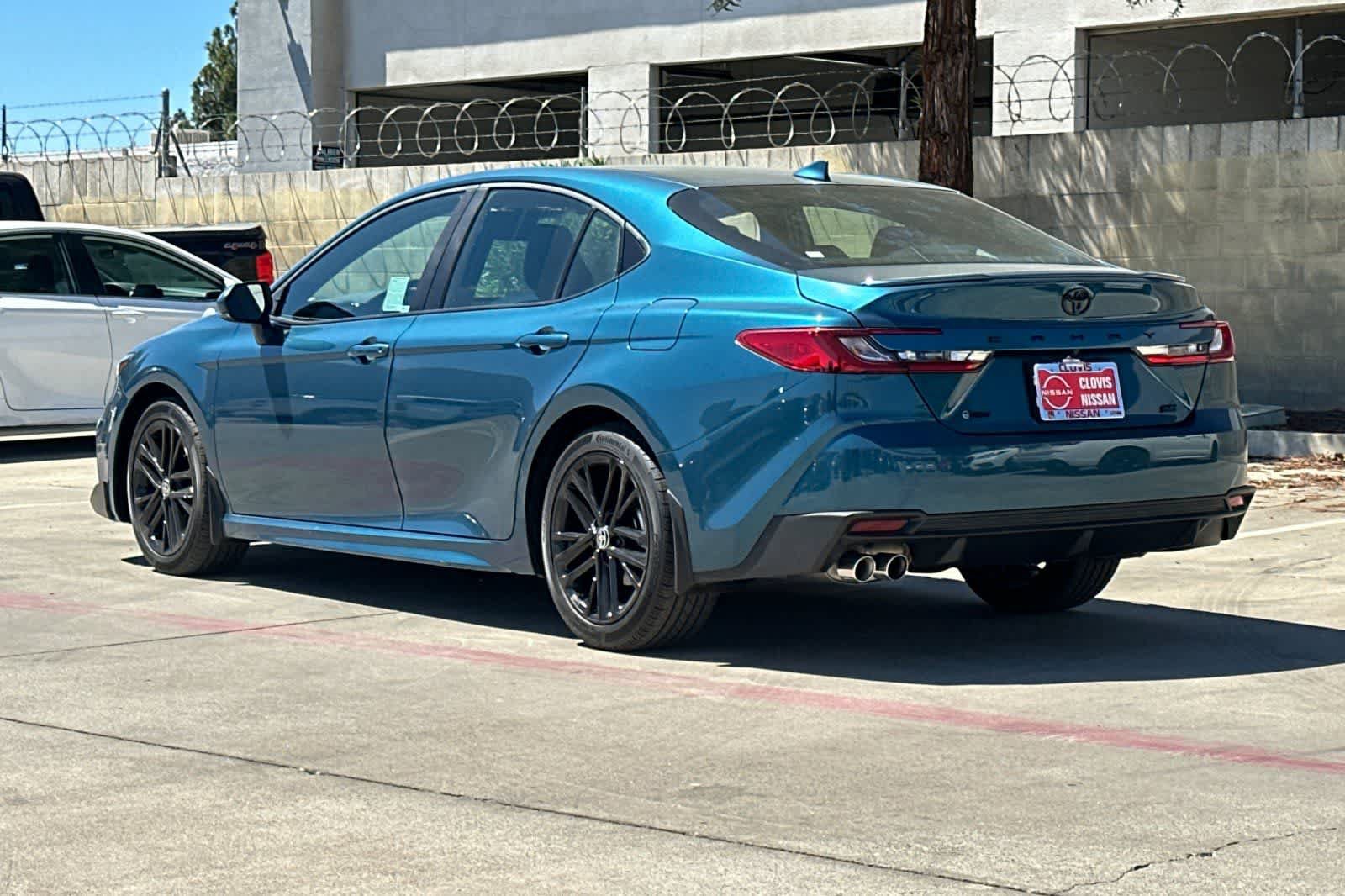 Used 2026 Toyota Camry SE w/ Multimedia Upgrade Package FWD image 7
