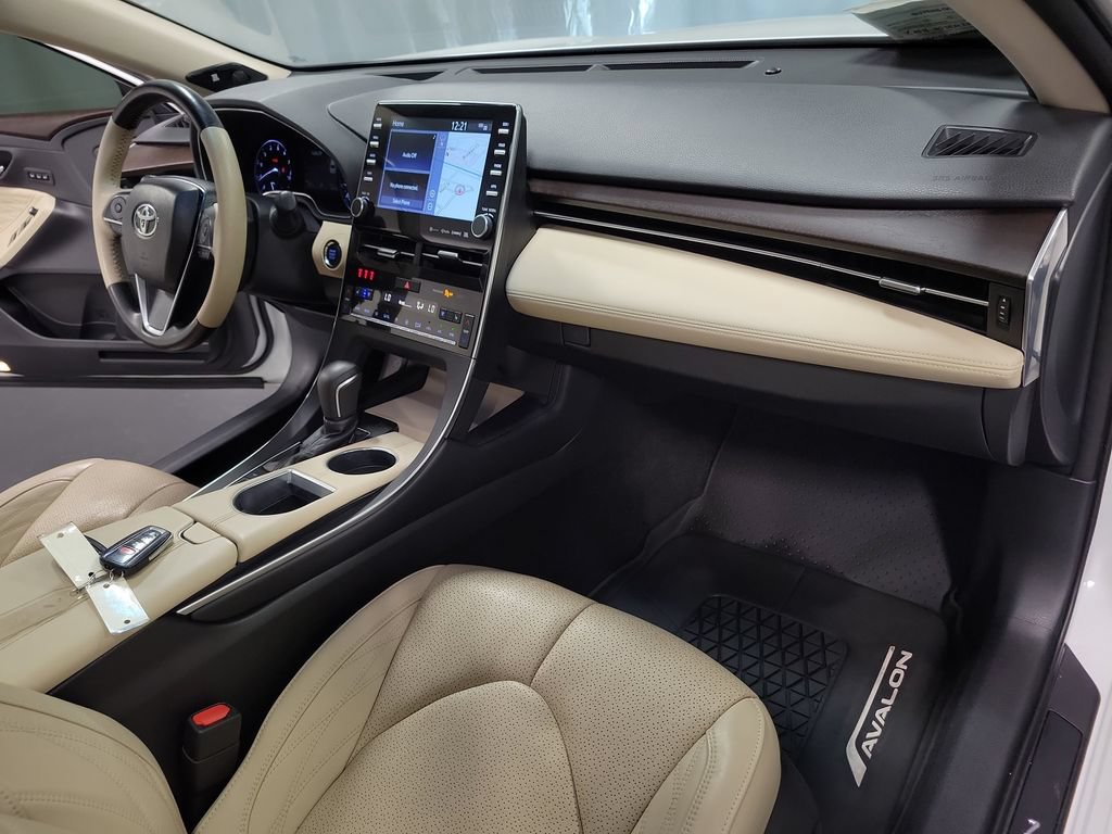 Used 2019 Toyota Avalon Limited w/ Advanced Safety Package FWD image 30