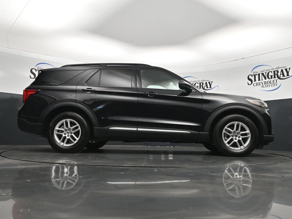 Used 2025 Ford Explorer Active RWD image 42