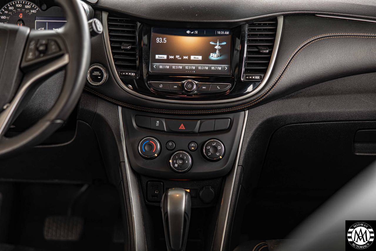 Used 2017 Chevrolet Trax LT w/ Sun & Sound Package image 23