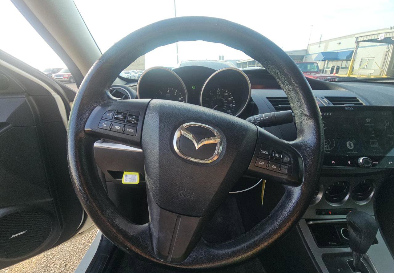 Used 2011 MAZDA MAZDA3 i Touring FWD image 8